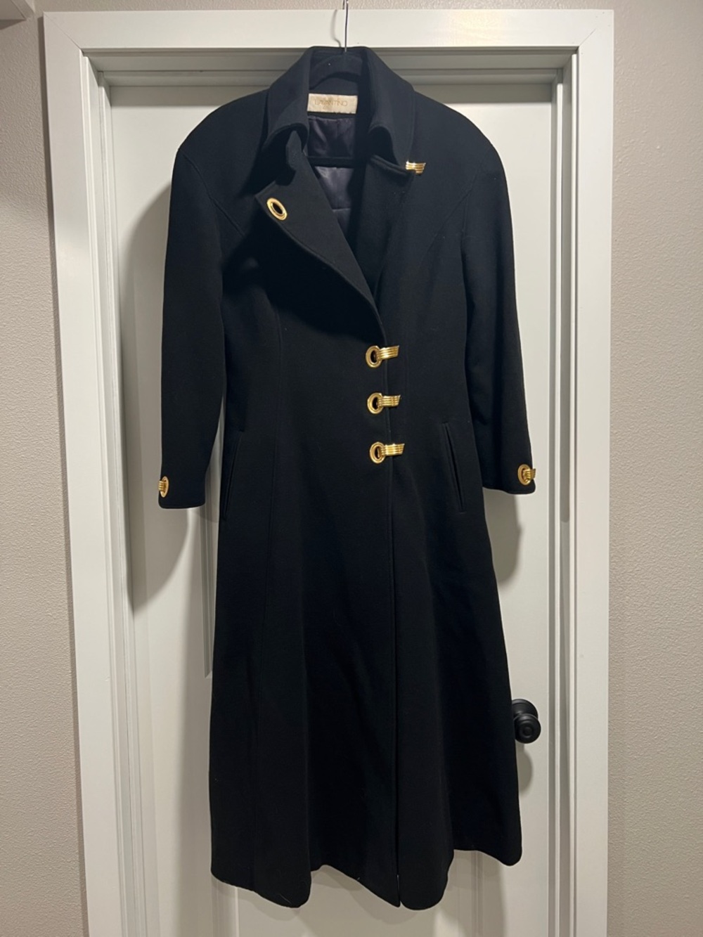 Vintage LaVantino Black Long Coat with Gold Clasp Accent Closures Size 8